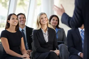 Public Speaking: il Metodo in Cinque Mosse per Tenere il Pubblico Incollato dall’Inizio alla Fine